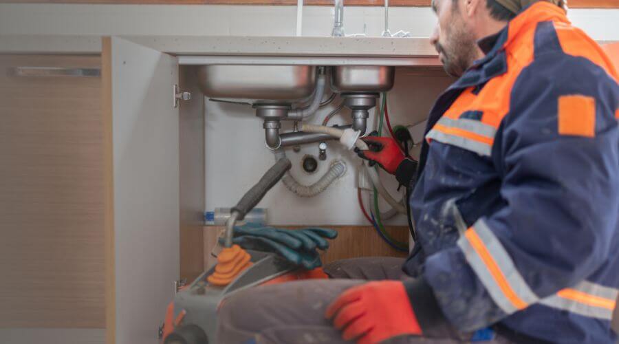 Professional slab leak plumber services in Mendon, UT